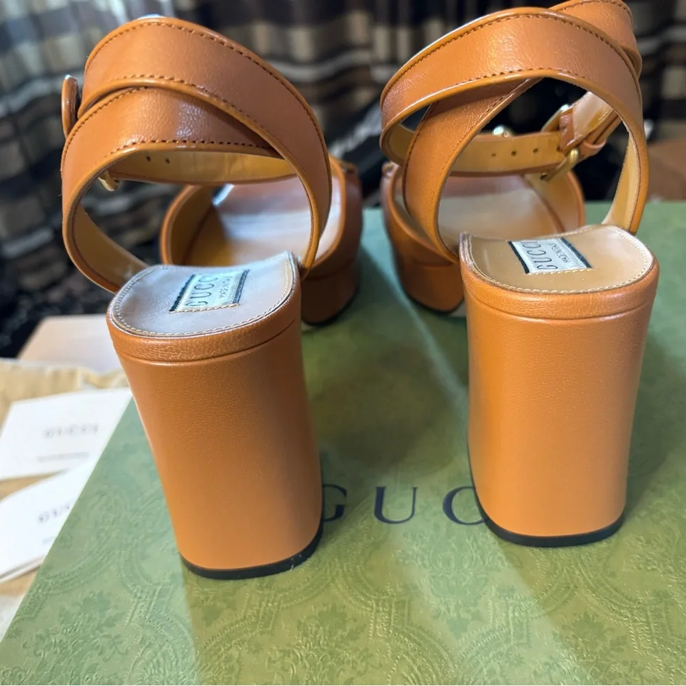 NEW GUCCI sz 9.5 Women's Horsebit Harn Brown Tan platform sandals $1240 - Picture 3 of 8